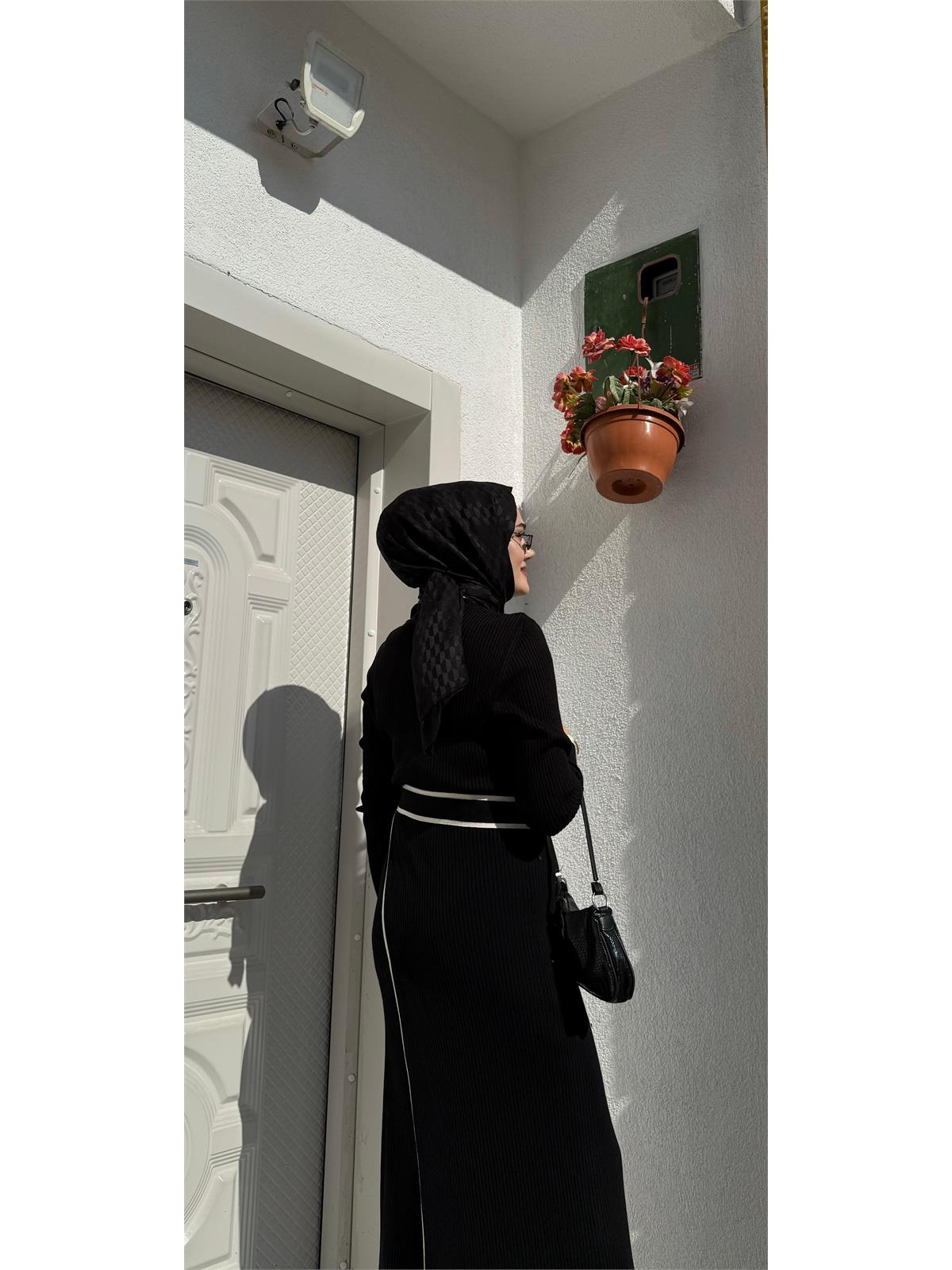 Triko Bağlamalı Uzun Elbise Siyah