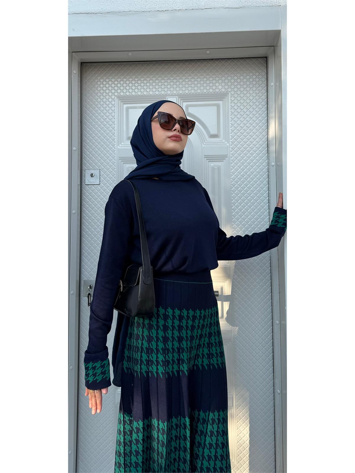 Triko Kazayağı Desenli Pliseli Etek Alt Üst Takım Lacivert