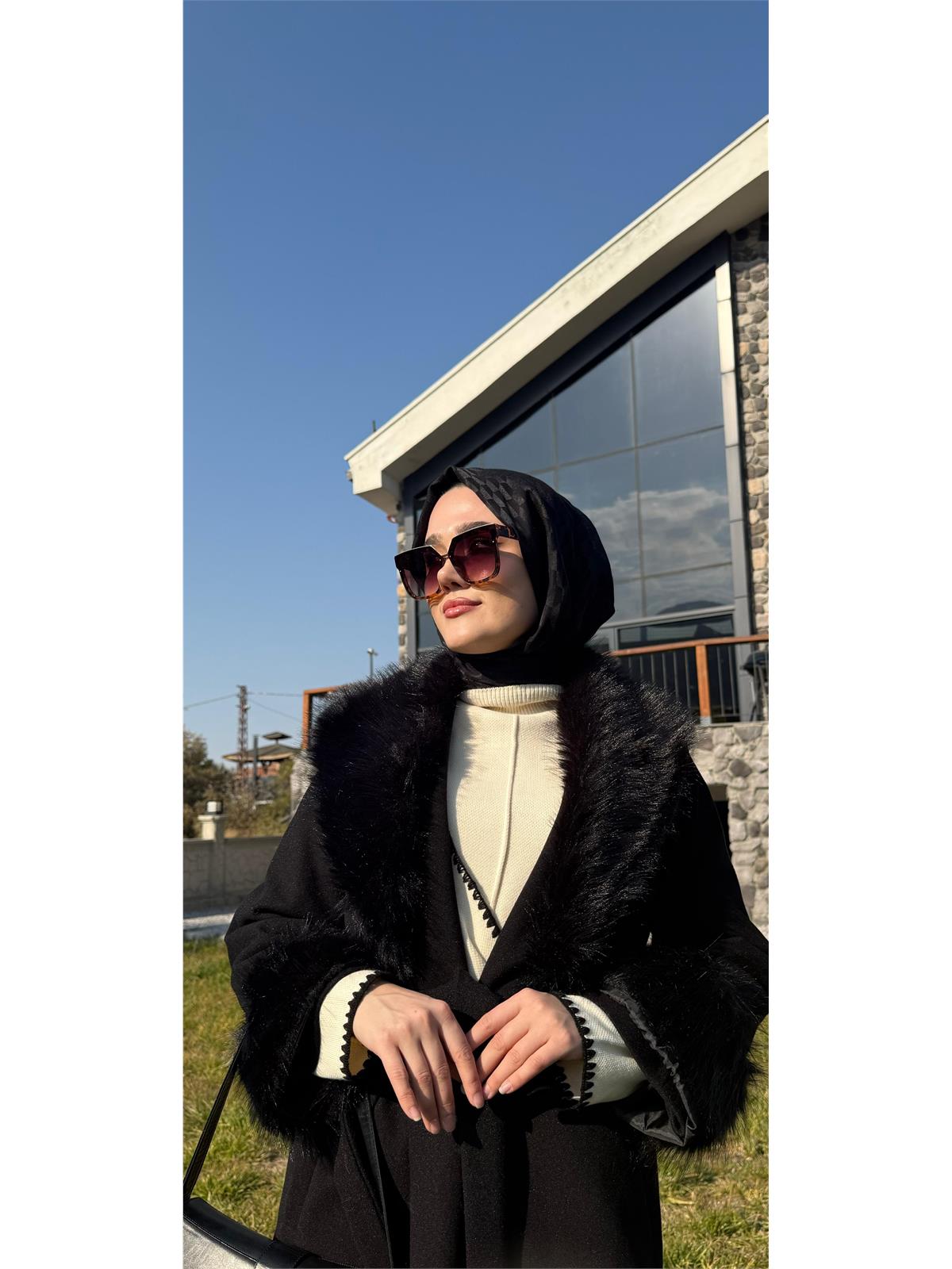 Kürk Detaylı Uzun Kaban Siyah