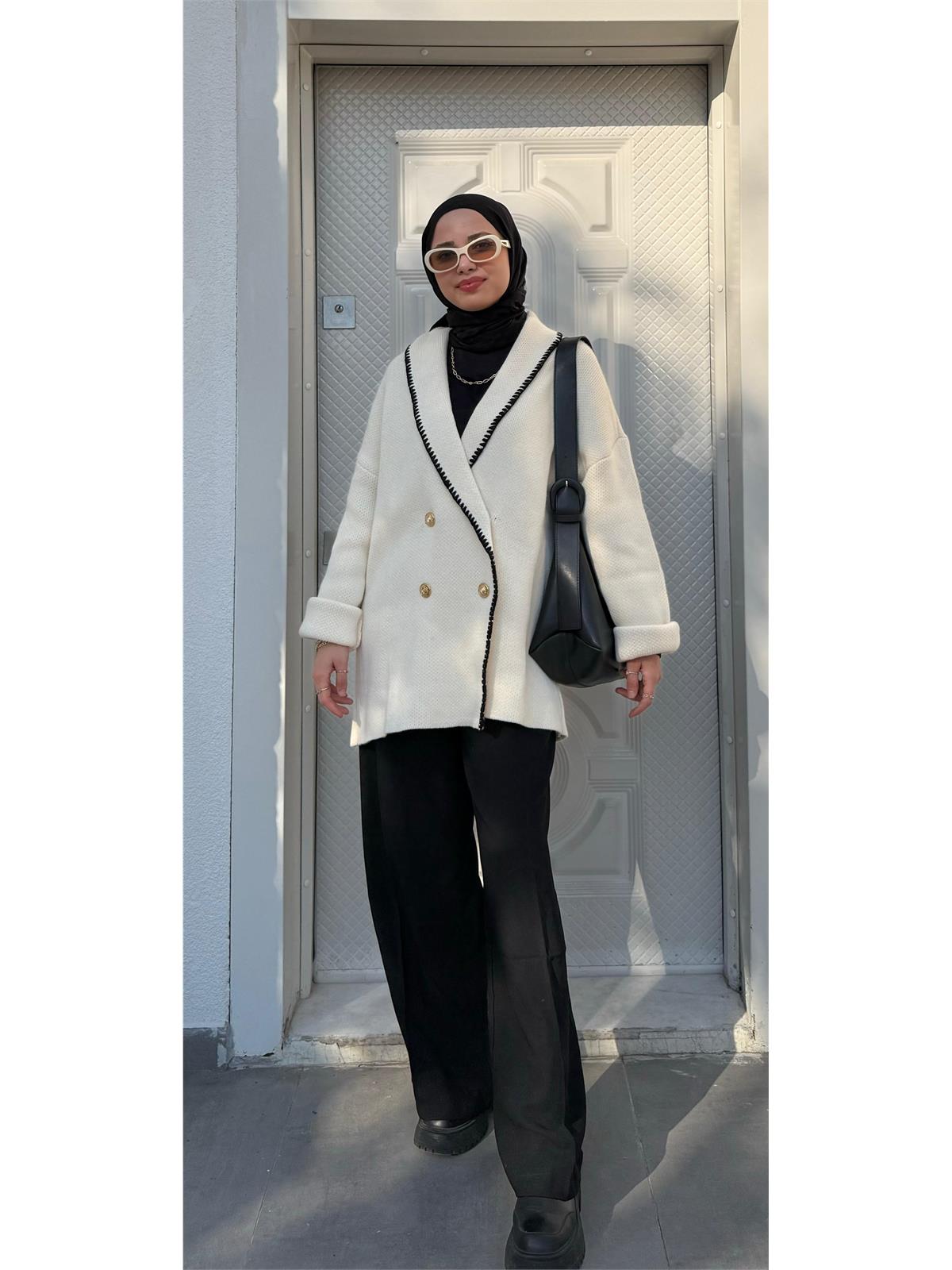 Uzun Düğmeli Hırka Taş